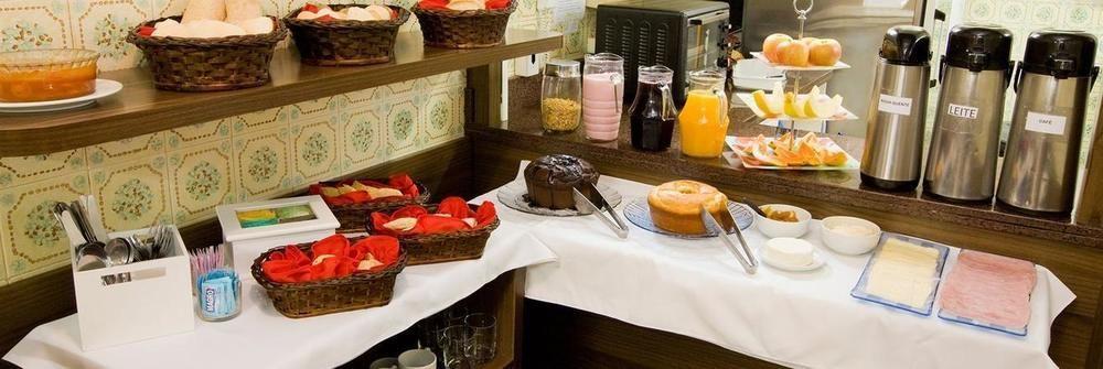 Hotel Goncalves- Proximo A Santa Casa De Porto Alegre Ngoại thất bức ảnh