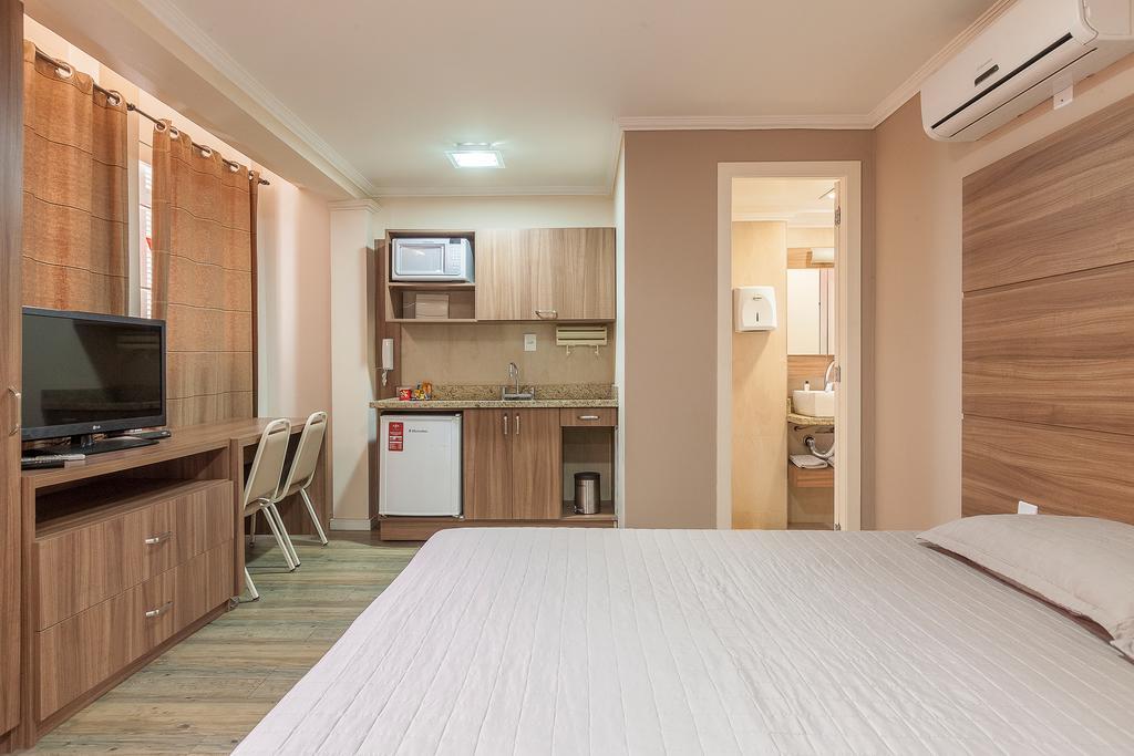 Hotel Goncalves- Proximo A Santa Casa De Porto Alegre Ngoại thất bức ảnh