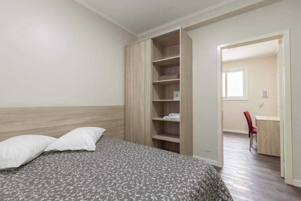 Hotel Goncalves- Proximo A Santa Casa De Porto Alegre Ngoại thất bức ảnh