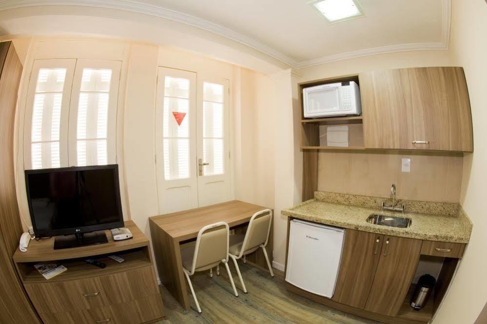 Hotel Goncalves- Proximo A Santa Casa De Porto Alegre Ngoại thất bức ảnh