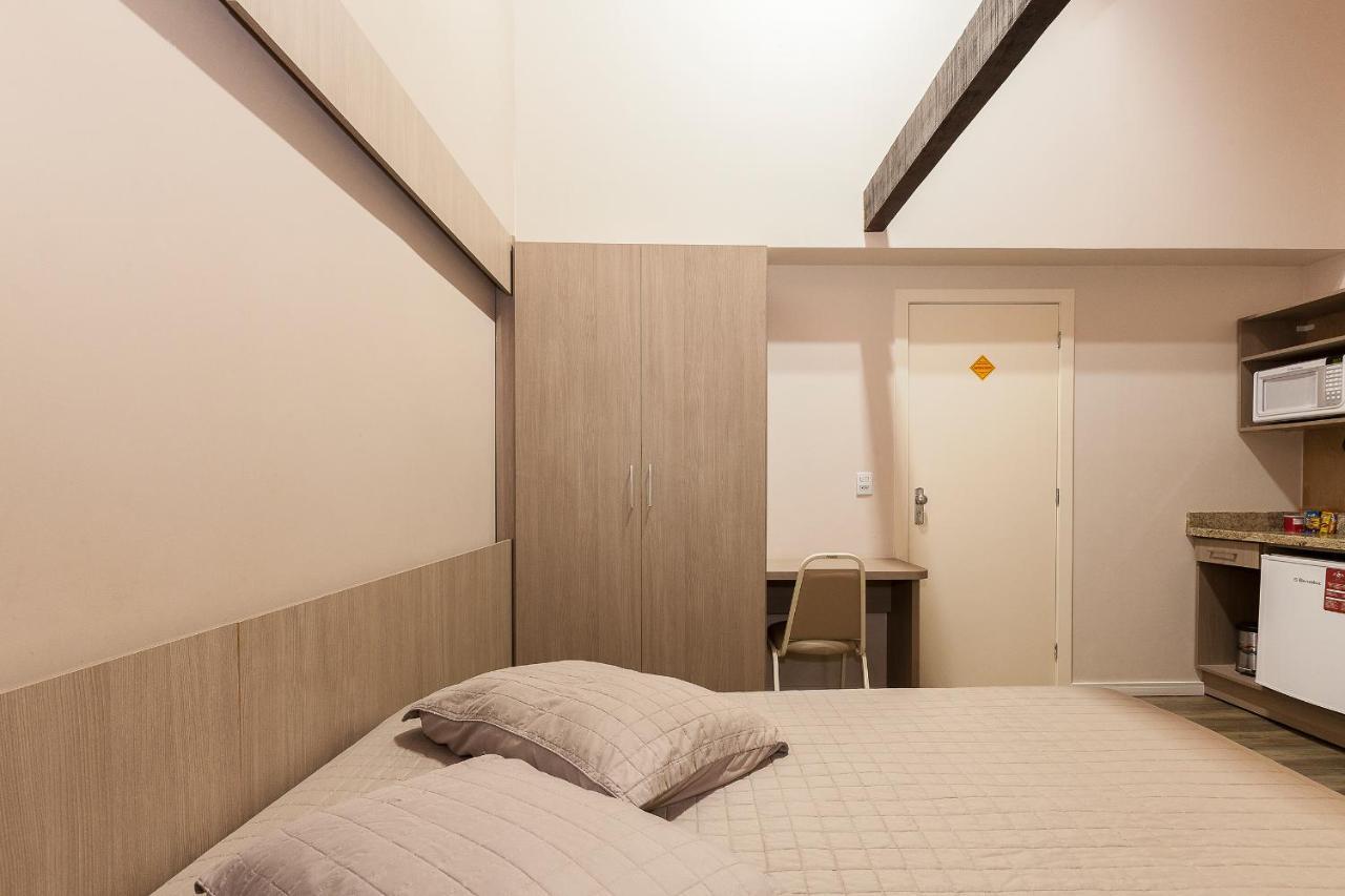Hotel Goncalves- Proximo A Santa Casa De Porto Alegre Ngoại thất bức ảnh